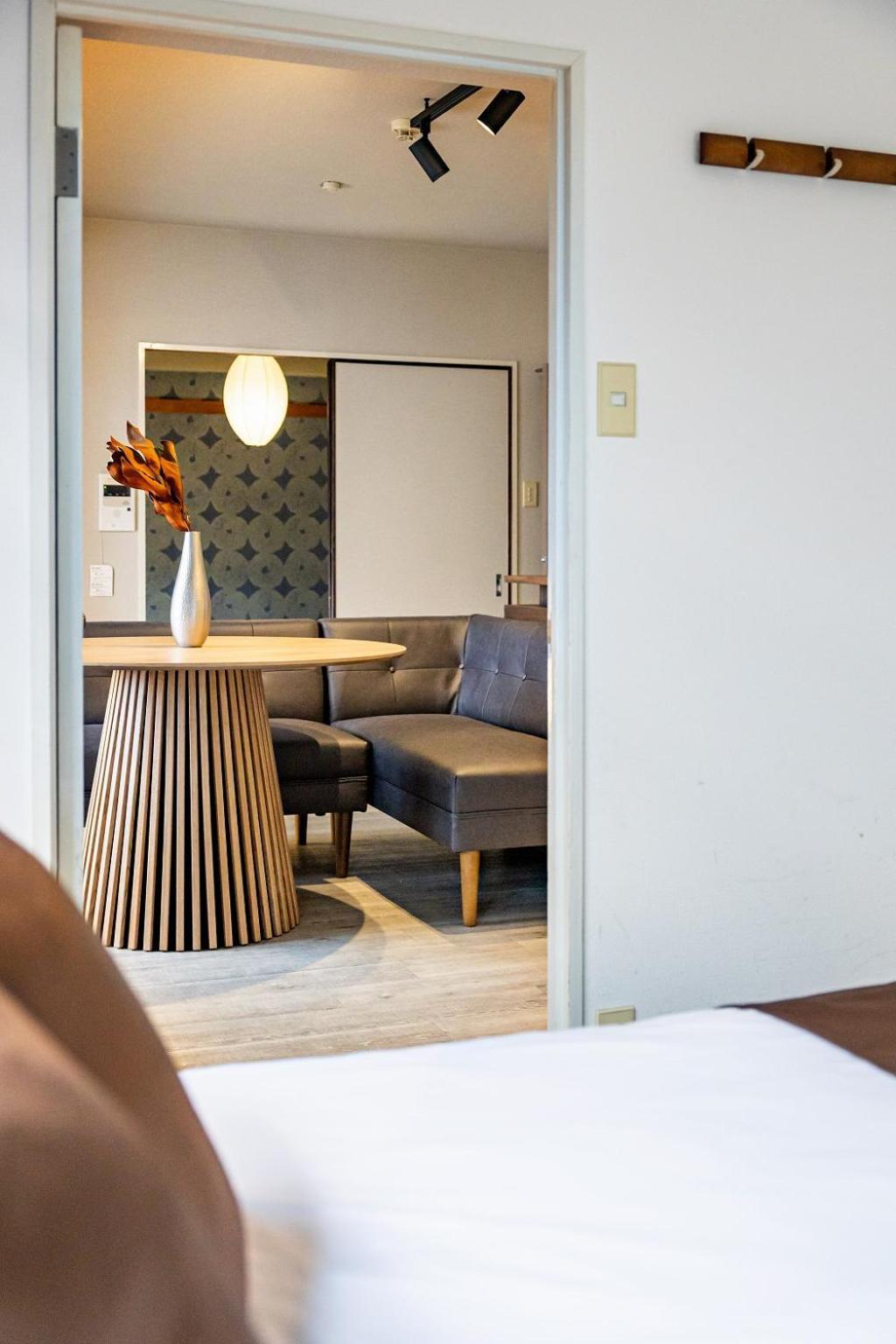 Bijou Suites Pine Brook 405 오사카 외부 사진
